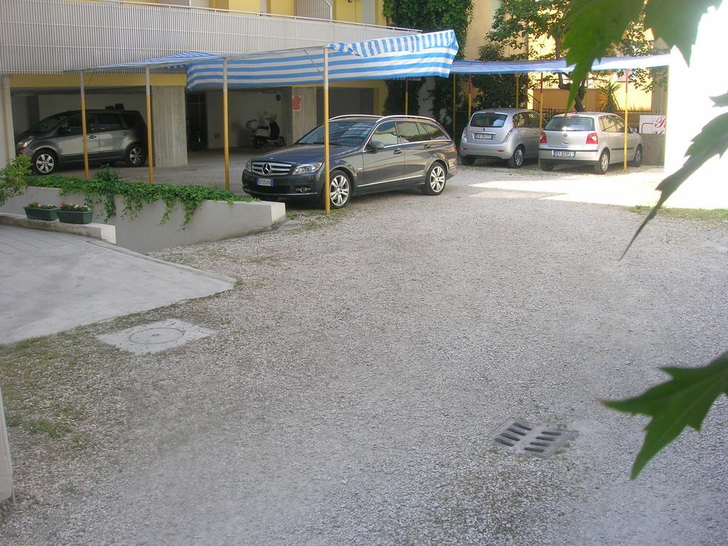 Residence Suisse Cattolica Exterior photo